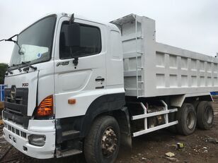 самосвал HINO 700