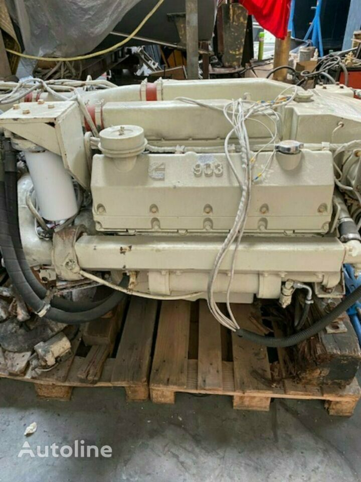 двигатель Cummins vt903m and capitol gearbox. Super running condition. для грузовика