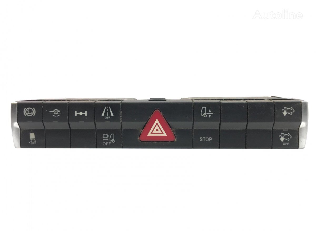 панель приборов Mercedes-Benz Actros MP4 1843 (01.12-) для тягача Mercedes-Benz Actros MP4 Antos Arocs (2012-)